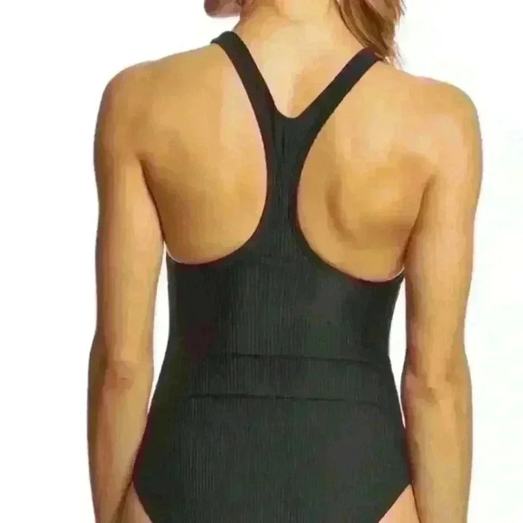 Nike Women's Rib Racerback One-Piece Black Textured swimsuit  size M - Picture 4 of 10